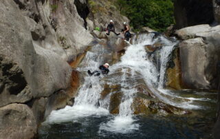 Canyoning - La Haute Ardèche - 1/2 journée famille avec le BMAM