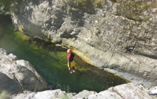 Saut canyoning demi-journée Azéro en Ardèche