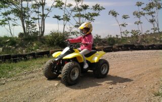 quad enfant vallon pont d'arc