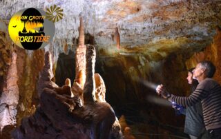 Grotte Forestière visite à la lampe frontale fournie