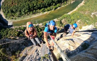 Rappel Insolite 180 M avec Cîmes et Canyons