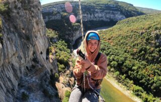 Rappel Insolite 180 M avec Cîmes et Canyons