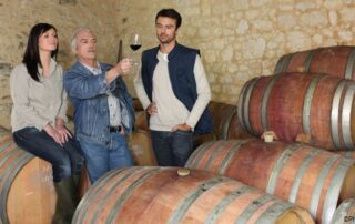 L'été au Caveau de Valvignères: Visite de Cave