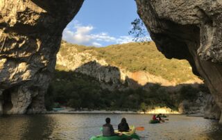 L’aventure en canoë kayak au cœur de l’Ardèche.