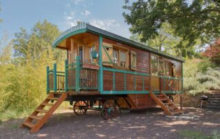 Gîte insolite: Roul'éole à St Jean le Centenier