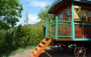 Gîte insolite: Roul'éole à St Jean le Centenier