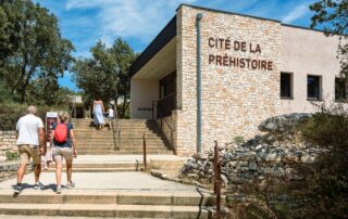 Aven d'Orgnac Grand Site de France, visit the cave and the Cité de la Préhistoire (Prehistoric City)