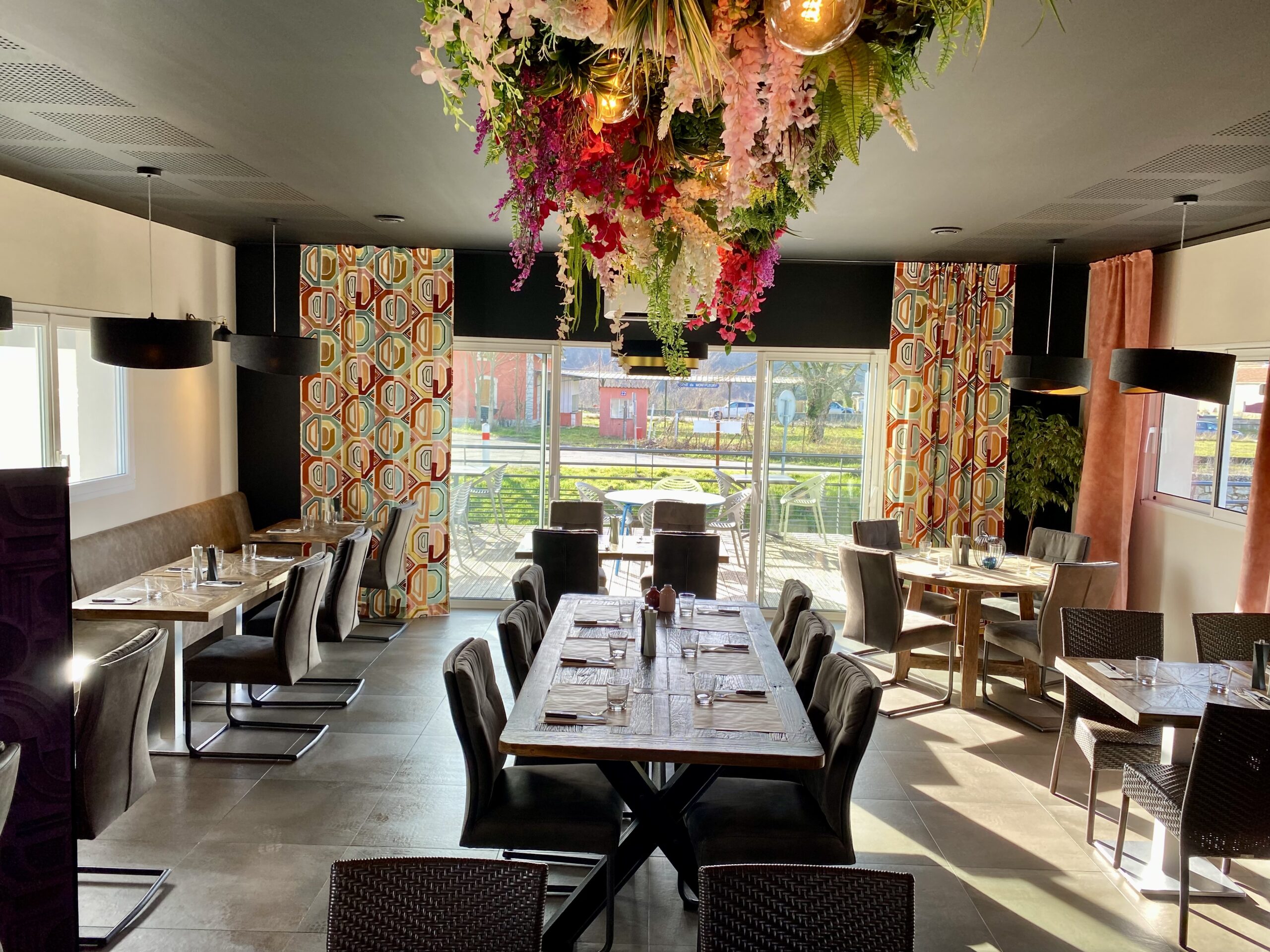 Restaurant Chez Marti à St-Germain / Salle du restaurant