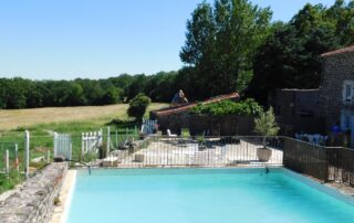 Piscine commune - Sylilanse - Gîte Chante Mûre à St Pons