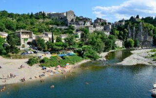 Canoë – Kayak de Balazuc à Chames – 32 km / 2 jours avec Canoës Service