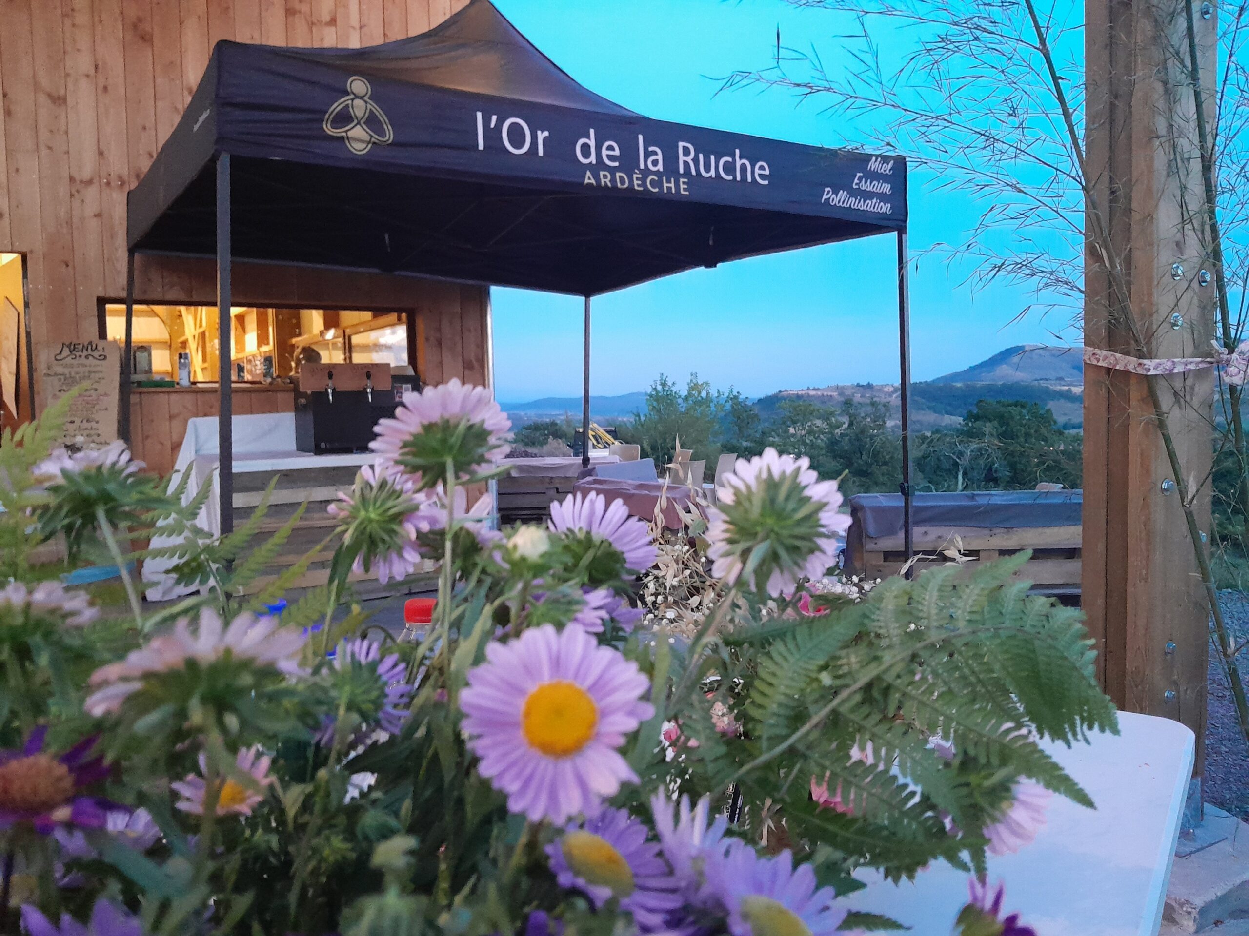 Miellerie "L'or de la ruche" à St Jean le Centenier