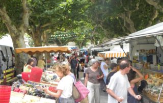 Marché hebdomadaire Marché hebdomadaire
