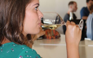 Initiation à la dégustation pour petits et grands à Néovinum_Ruoms