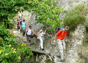 Randonnées pédestres accompagnées avec Ardèche Randonnées