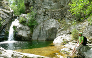 Randonnées pédestres accompagnées avec Ardèche Randonnées