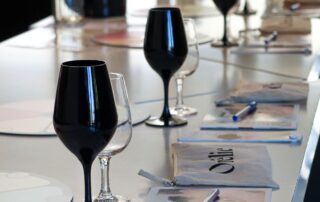 Tasting initiation for young and old at Néovinum_Ruoms