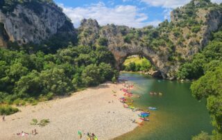 Mini descente 7 km  canoë-kayak avec Ardèche Outdoor Activités