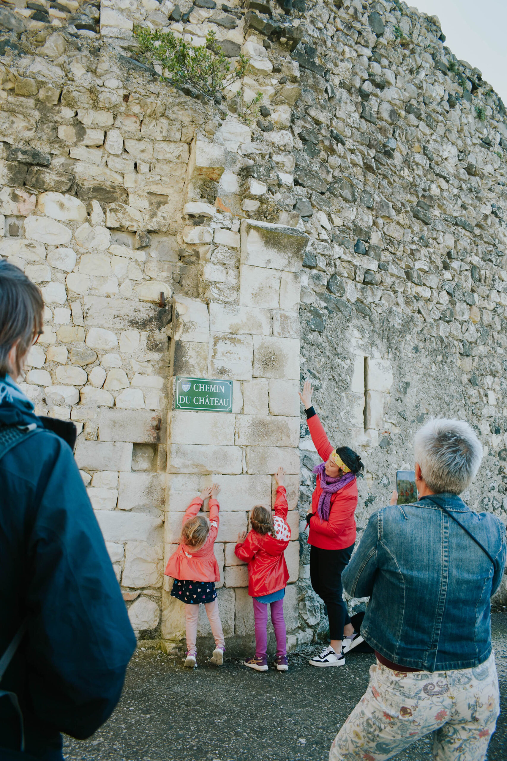Imaginer la porte en traçant l'espace