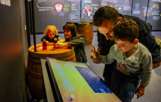 Néovinum : Plongez dans l'univers des Vignerons Ardéchois !_Ruoms