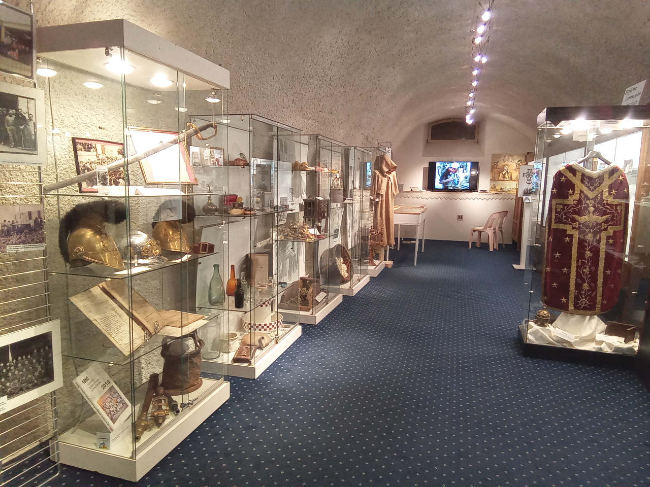 une salle d'exposition