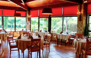Salle restaurant Le Mas de Mon Père à Saint Jean Le Centenier