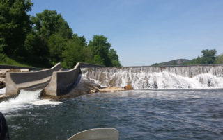 Canoë – Kayak de Sampzon à Châmes – 10 km avec l’Arche de Noé Canoë – Kayak de Sampzon à Châmes – 10 km avec l’Arche de Noé