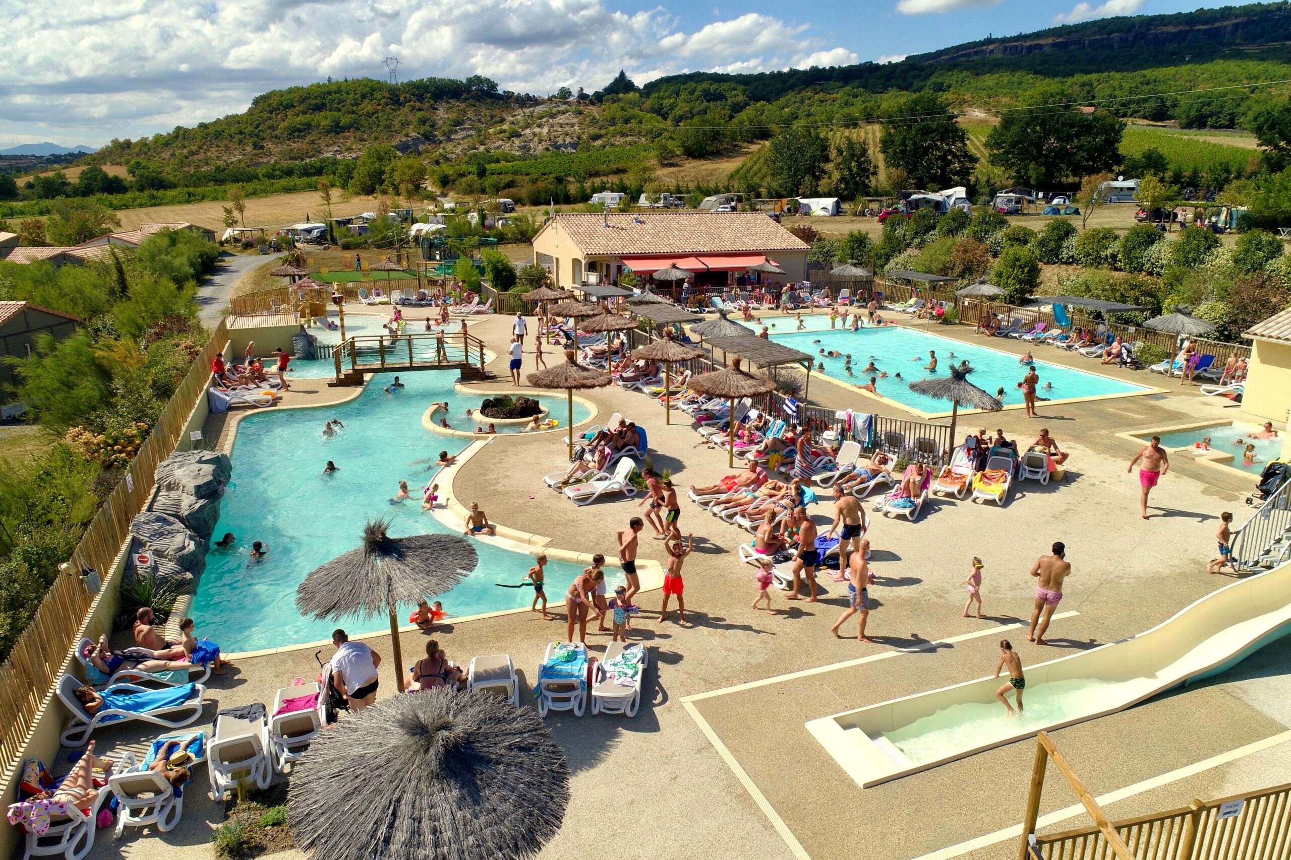 Nouvel espace aquatique au camping les Arches à St Jean le Centenier